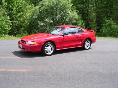 Автостекла Ford Mustang IV c установкой в Москве